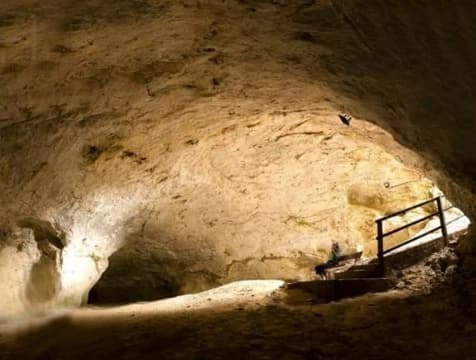 Cueva del yeso en San Ignacio de Velasco